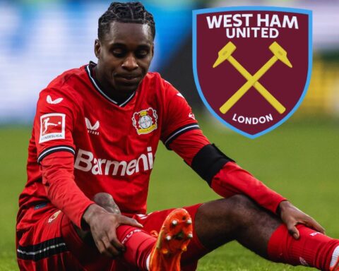 West Ham dealt hammer Jeremie Frimpong blow as Manchester United negotiations begin